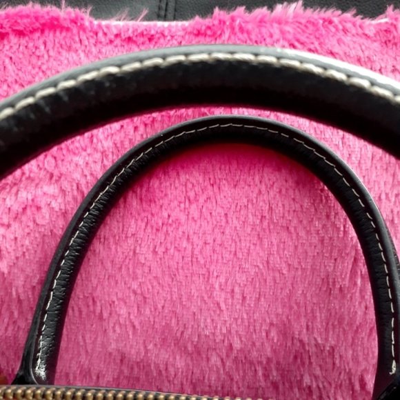 Black kate spade purse - Picture 4 of 7